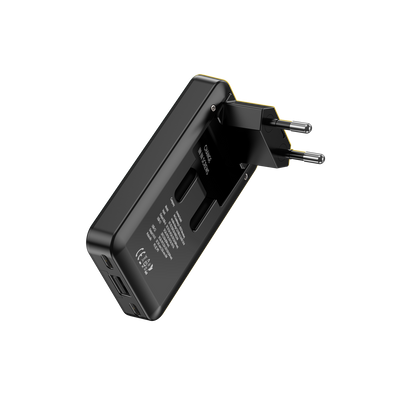 USB-A + 2 x USB C 65 Watt Ladegerät – der recable triple port charger