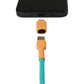 Ansicht uneingestecktes USB C-Kabel und Lightning-Adapter vor iPhone